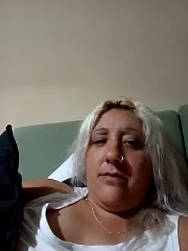 Snapshot of Samantha6767x chatting on February 10, 2026, 3:43 am Samantha6767x online show from February 10, 2026, 3:43 am