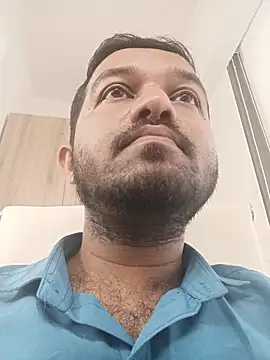 VJ17 online show from September 26, 2025, 5:11 am