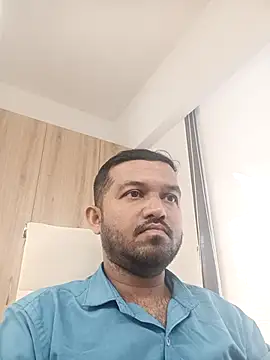 Snapshot of VJ17 chatting on December 18, 2025, 6:08 am VJ17 online show from December 18, 2025, 6:08 am