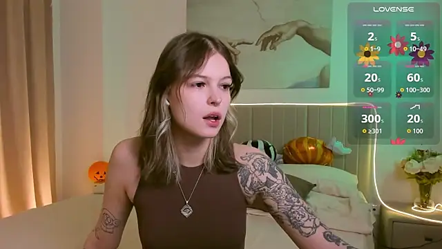 Lisa Blossom online show from November 10, 2025, 6:01 am