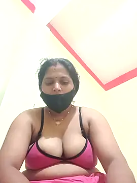 Snapshot of Rani_Devi143 chatting on September 26, 2025, 10:19 am Rani Devi143 online show from September 26, 2025, 10:19 am