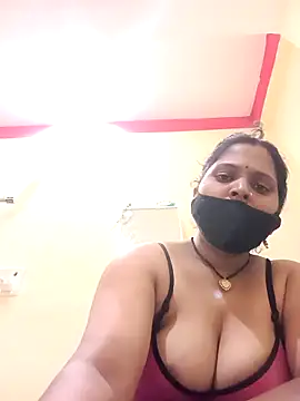 Snapshot of Rani_Devi143 chatting on October 21, 2025, 2:56 am Rani Devi143 online show from October 21, 2025, 2:56 am