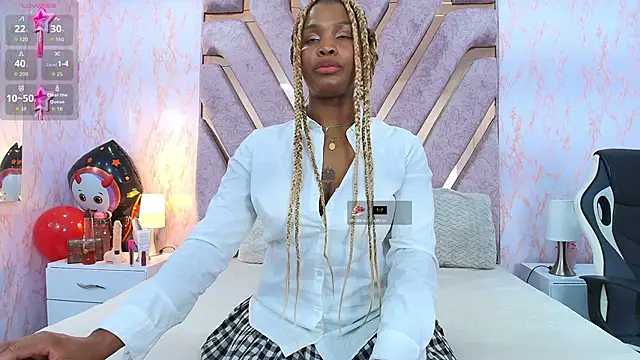 ArianaBeake online show from October 31, 2025, 2:07 pm