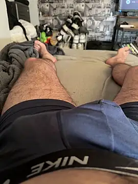 Ggowlad01 online show from November 25, 2025, 9:09 am