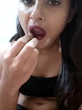 Tara2007 online show from November 24, 2025, 5:45 pm