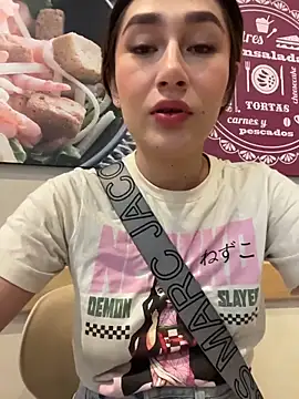 Snapshot of Isa_Villamarin chatting on October 24, 2025, 3:08 pm Isa Villamarin online show from October 24, 2025, 3:08 pm