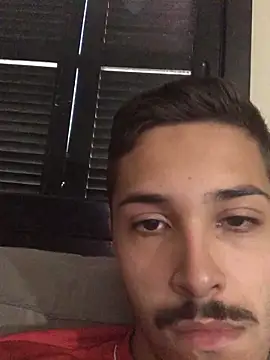 Snapshot of henriquexz244 chatting on January 31, 2026, 7:11 pm henriquexz244 online show from January 31, 2026, 7:11 pm