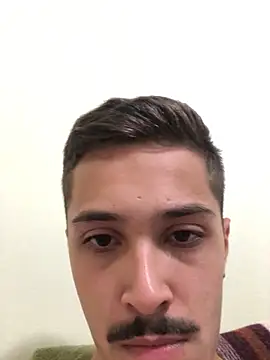 Snapshot of henriquexz244 chatting on March 10, 2026, 10:37 pm henriquexz244 online show from March 10, 2026, 10:37 pm