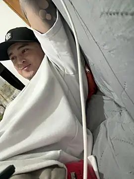 Alexander ferre online show from April 13, 2026, 3:23 am