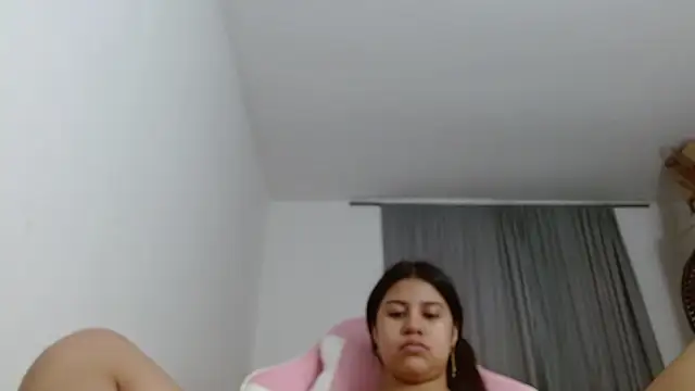 Snapshot of AntonellaCute_ab chatting on September 19, 2025, 12:23 am AntonellaCute ab online show from September 19, 2025, 12:23 am