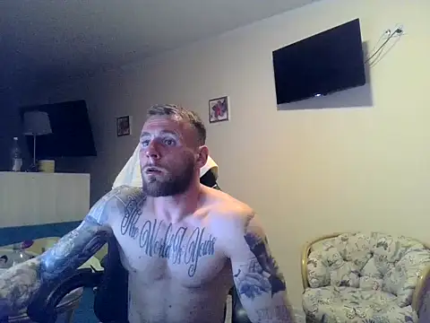 Snapshot of Wyrolowanyyy chatting on April 3, 2026, 1:25 am Wyrolowanyyy online show from April 3, 2026, 1:25 am