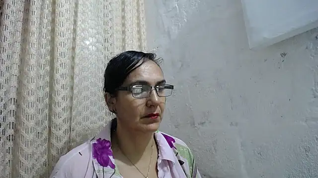 Snapshot of gabbyparker_ chatting on November 21, 2025, 9:41 am gabbyparker online show from November 21, 2025, 9:41 am