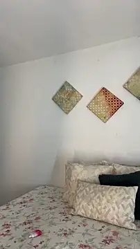 Snapshot of monnay520 chatting on November 8, 2025, 6:13 am monnay520 online show from November 8, 2025, 6:13 am