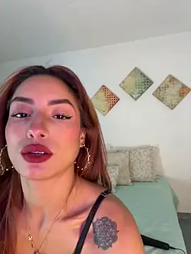 Snapshot of monnay520 chatting on December 21, 2025, 6:31 am monnay520 online show from December 21, 2025, 6:31 am