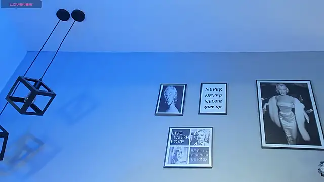 Cloedurant online show from March 19, 2026, 12:42 pm