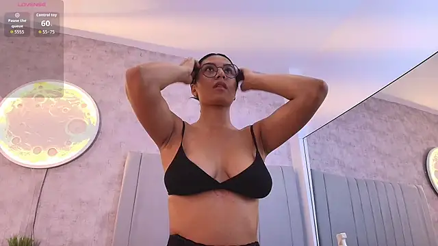 Snapshot of karla-ruiz chatting on February 25, 2026, 7:34 pm karla-ruiz online show from February 25, 2026, 7:34 pm