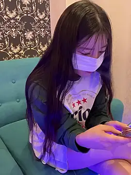 Snapshot of happy_hino chatting on October 6, 2025, 2:58 pm happy hino online show from October 6, 2025, 2:58 pm