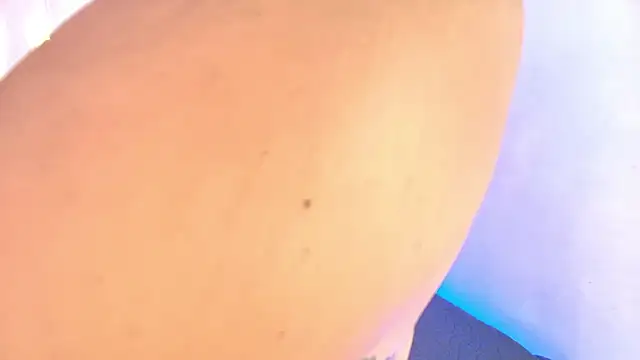 Snapshot of LilyRousee chatting on November 12, 2025, 9:25 pm LilyRousee online show from November 12, 2025, 9:25 pm