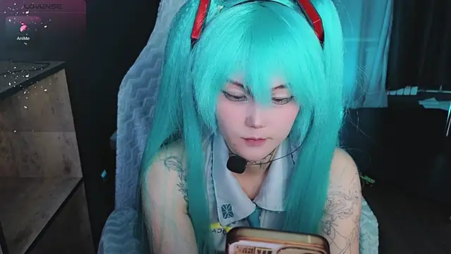 Snapshot of GothXRaven chatting on February 28, 2026, 4:19 pm GothXRaven online show from February 28, 2026, 4:19 pm