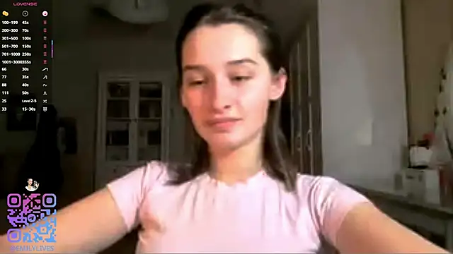 DarlineBrustera online show from December 4, 2025, 2:48 pm