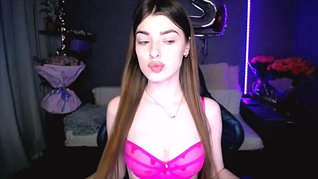 Snapshot of Dianaa_Lee0 chatting on April 20, 2026, 8:10 pm Dianaa Lee0 online show from April 20, 2026, 8:10 pm