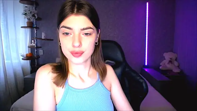 Snapshot of Dianaa_Lee0 chatting on May 22, 2026, 1:06 pm Dianaa Lee0 online show from May 22, 2026, 1:06 pm