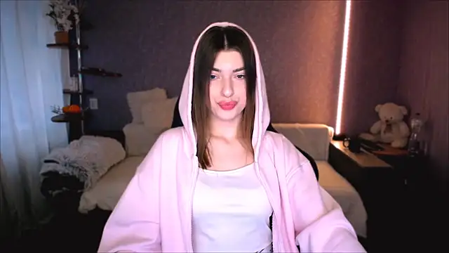 Snapshot of Dianaa_Lee0 chatting on May 30, 2026, 12:46 pm Dianaa Lee0 online show from May 30, 2026, 12:46 pm