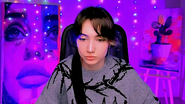 Snapshot of olivianorton chatting on January 12, 2026, 12:21 pm olivianorton online show from January 12, 2026, 12:21 pm