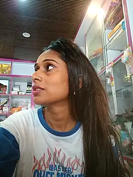 hotshreya69 online show from September 19, 2025, 7:21 am