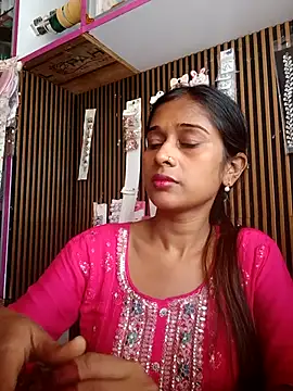 hotshreya69 online show from October 10, 2025, 8:35 am