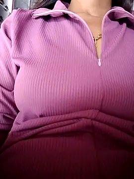 hotshreya69 online show from October 31, 2025, 7:09 am