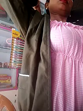 hotshreya69 online show from November 16, 2025, 8:31 am