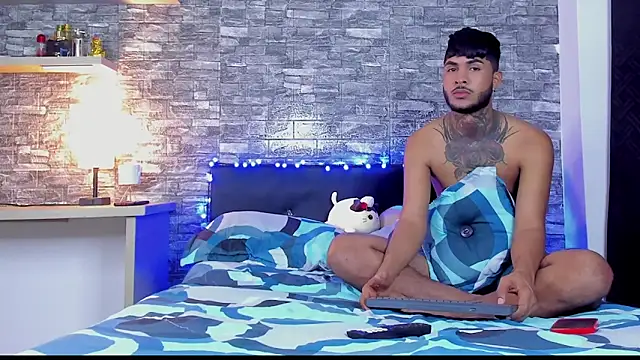 Snapshot of Theimperialboys_ chatting on February 21, 2026, 5:08 am Theimperialboys online show from February 21, 2026, 5:08 am