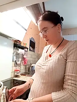 Snapshot of Sophierob1 chatting on September 18, 2025, 8:16 am Sophierob1 online show from September 18, 2025, 8:16 am