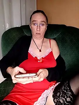 Snapshot of Sophierob1 chatting on September 30, 2025, 6:29 am Sophierob1 online show from September 30, 2025, 6:29 am