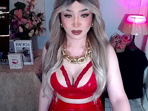 Snapshot of classytrish chatting on July 6, 2026, 4:42 pm classytrish online show from July 6, 2026, 4:42 pm