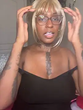 Snapshot of MistiSavannah chatting on November 2, 2025, 1:52 am MistiSavannah online show from November 2, 2025, 1:52 am