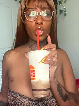 Snapshot of MistiSavannah chatting on November 6, 2025, 2:40 pm MistiSavannah online show from November 6, 2025, 2:40 pm