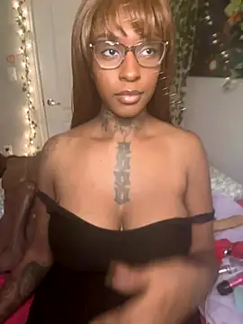 Snapshot of MistiSavannah chatting on December 2, 2025, 12:38 am MistiSavannah online show from December 2, 2025, 12:38 am