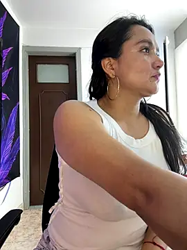 Rouse69  online show from December 5, 2025, 12:25 pm