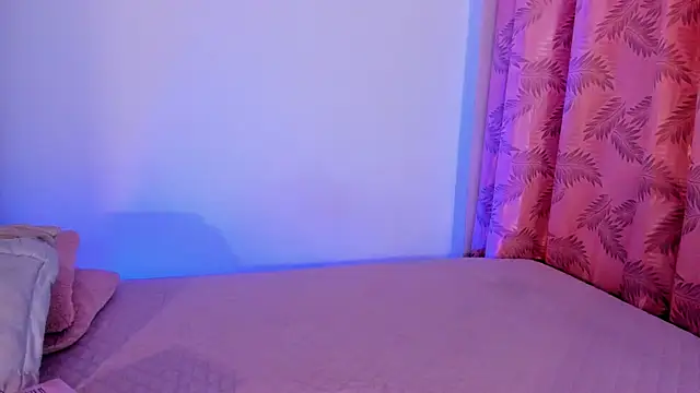 Snapshot of riley_bensongh chatting on February 6, 2026, 9:29 pm riley bensongh online show from February 6, 2026, 9:29 pm