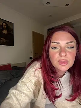 OliviaaFischer online show from November 3, 2025, 11:26 pm