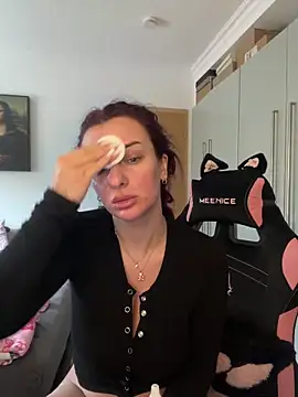 OliviaaFischer online show from March 21, 2026, 2:42 pm