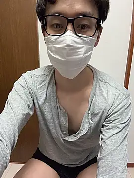 Snapshot of gHayato chatting on February 8, 2026, 3:48 pm gHayato online show from February 8, 2026, 3:48 pm