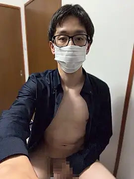 Snapshot of gHayato chatting on May 6, 2026, 3:17 pm gHayato online show from May 6, 2026, 3:17 pm