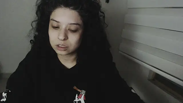 Snapshot of miss_carmila1 chatting on November 5, 2025, 1:38 am miss carmila1 online show from November 5, 2025, 1:38 am