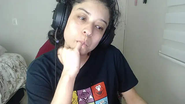 Snapshot of miss_carmila1 chatting on November 8, 2025, 1:17 am miss carmila1 online show from November 8, 2025, 1:17 am