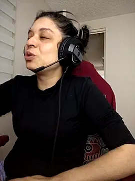 Snapshot of miss_carmila1 chatting on November 13, 2025, 1:37 am miss carmila1 online show from November 13, 2025, 1:37 am