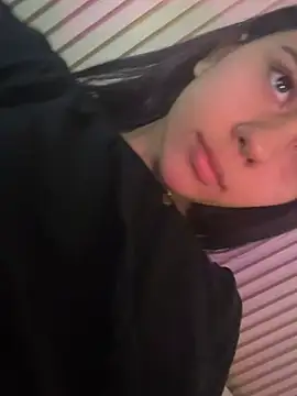 LilybethGray online show from February 10, 2026, 1:43 am