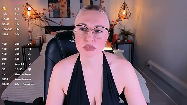 Lexi terele online show from November 8, 2025, 6:57 am